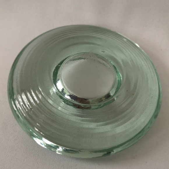 Quality Green Glass Set of Two Disk Shaped Cherison Glass Candle Holders New - Picture 4 of 6